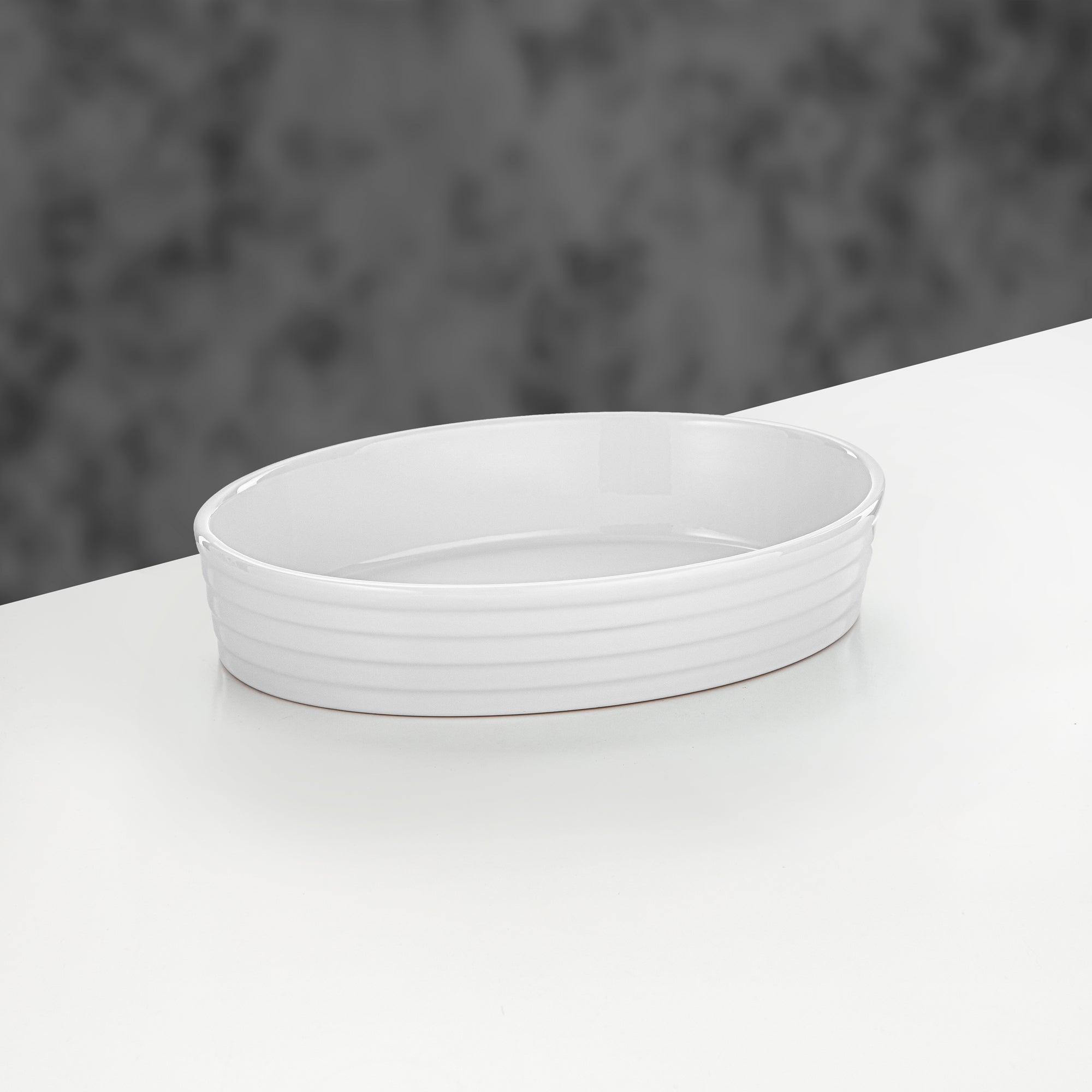 Almarjan Oval Hot Pot 2.8L White & Matt Gold