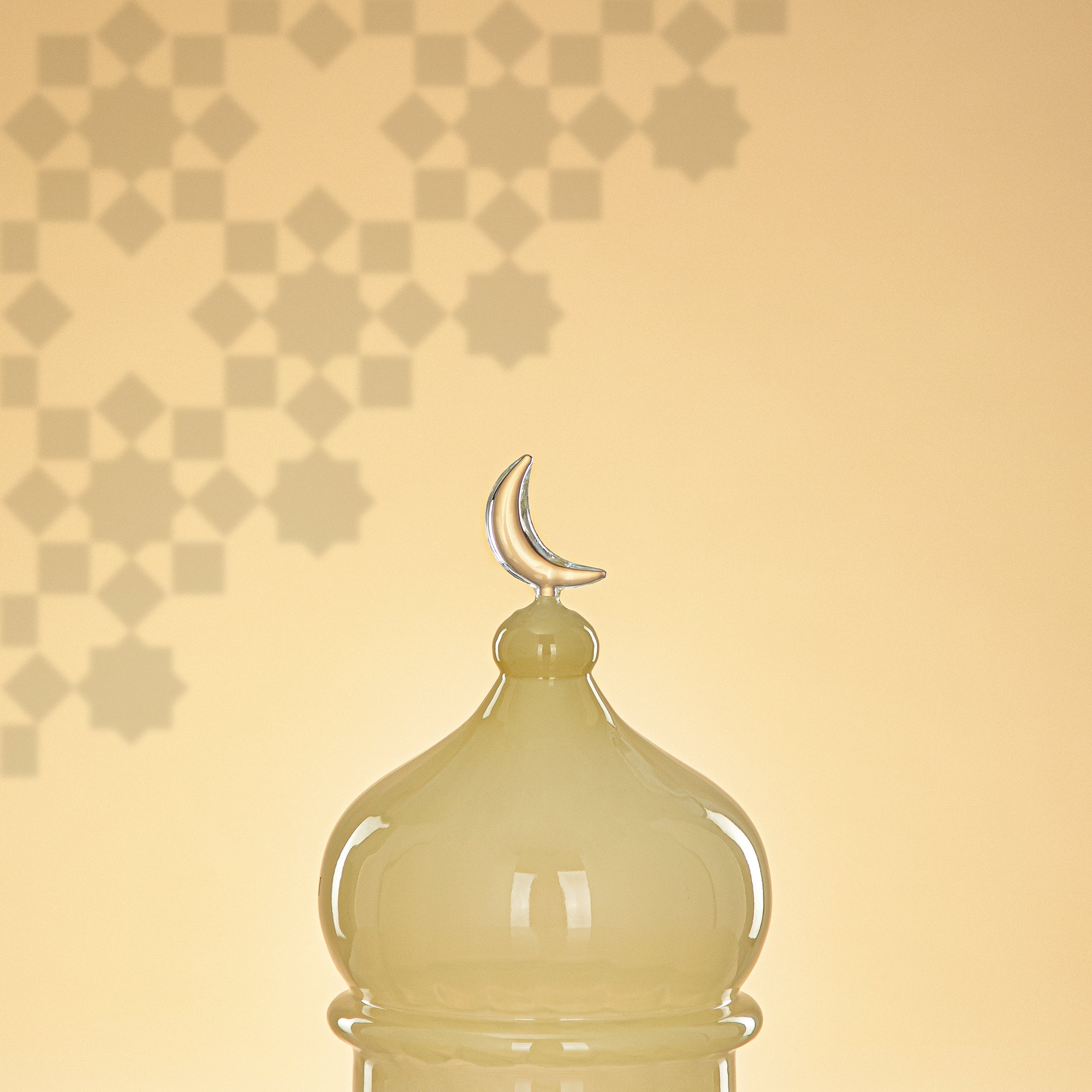 Almarjan Minaret Table Decoration 17cm x 11cm Ivory with Clear Crescent Moon – Noor Al Layali