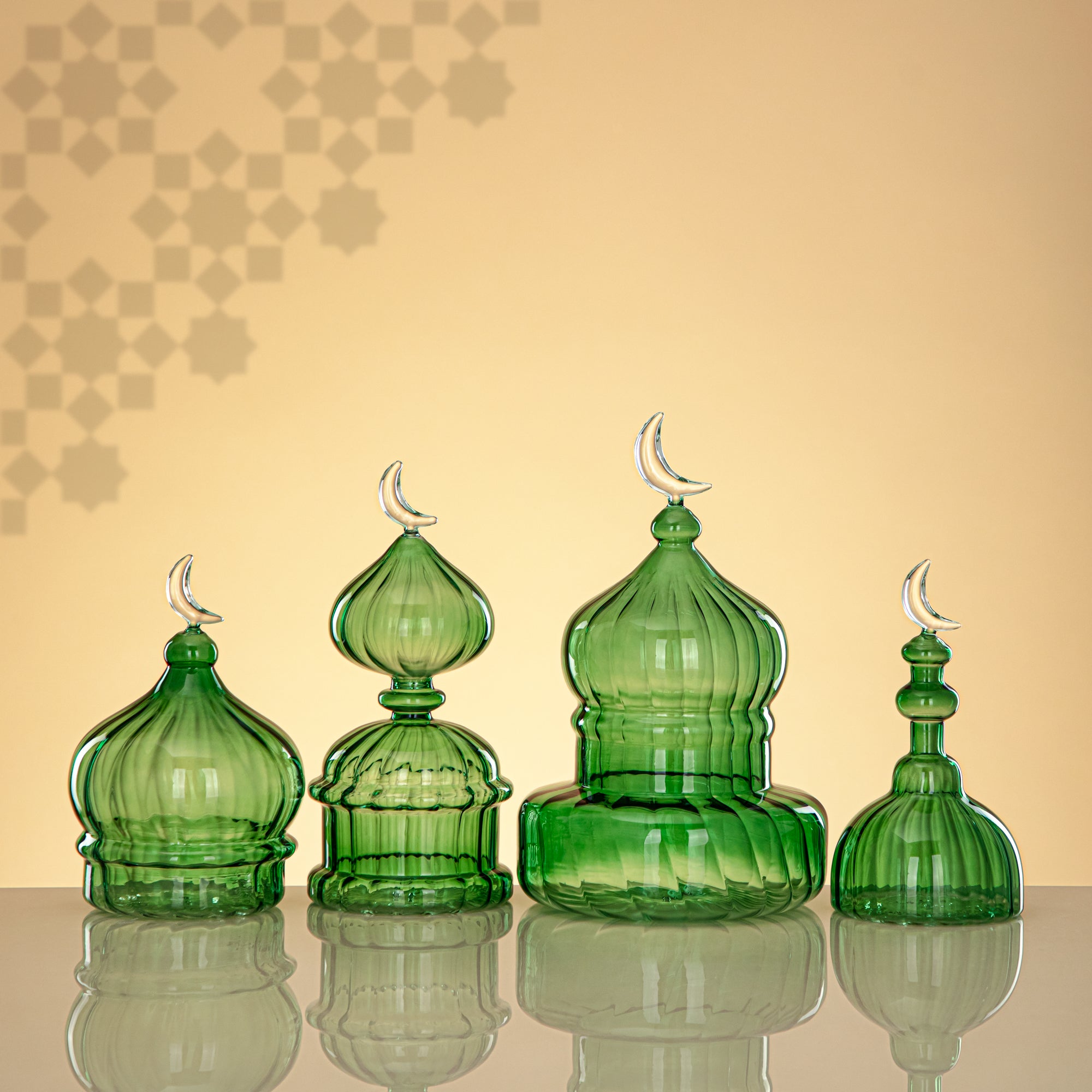 Almarjan Minaret Table Decoration 17cm x 11cm Transparent Green with Clear Crescent Moon – Noor Al Layali