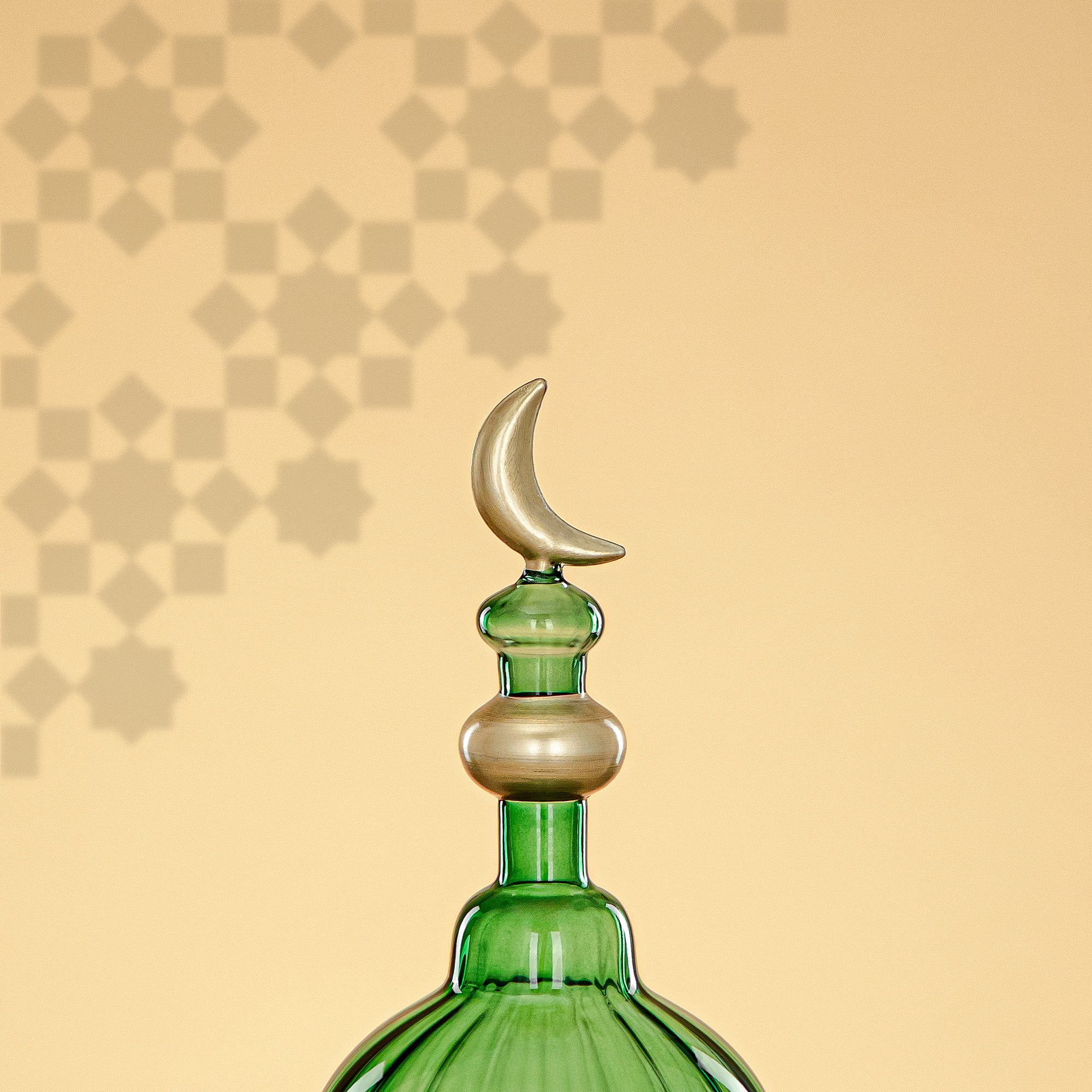Almarjan Minaret Table Decoration 17cm x 9cm Transparent Green with Golden Lines & Crescent Moon – Noor Al Layali