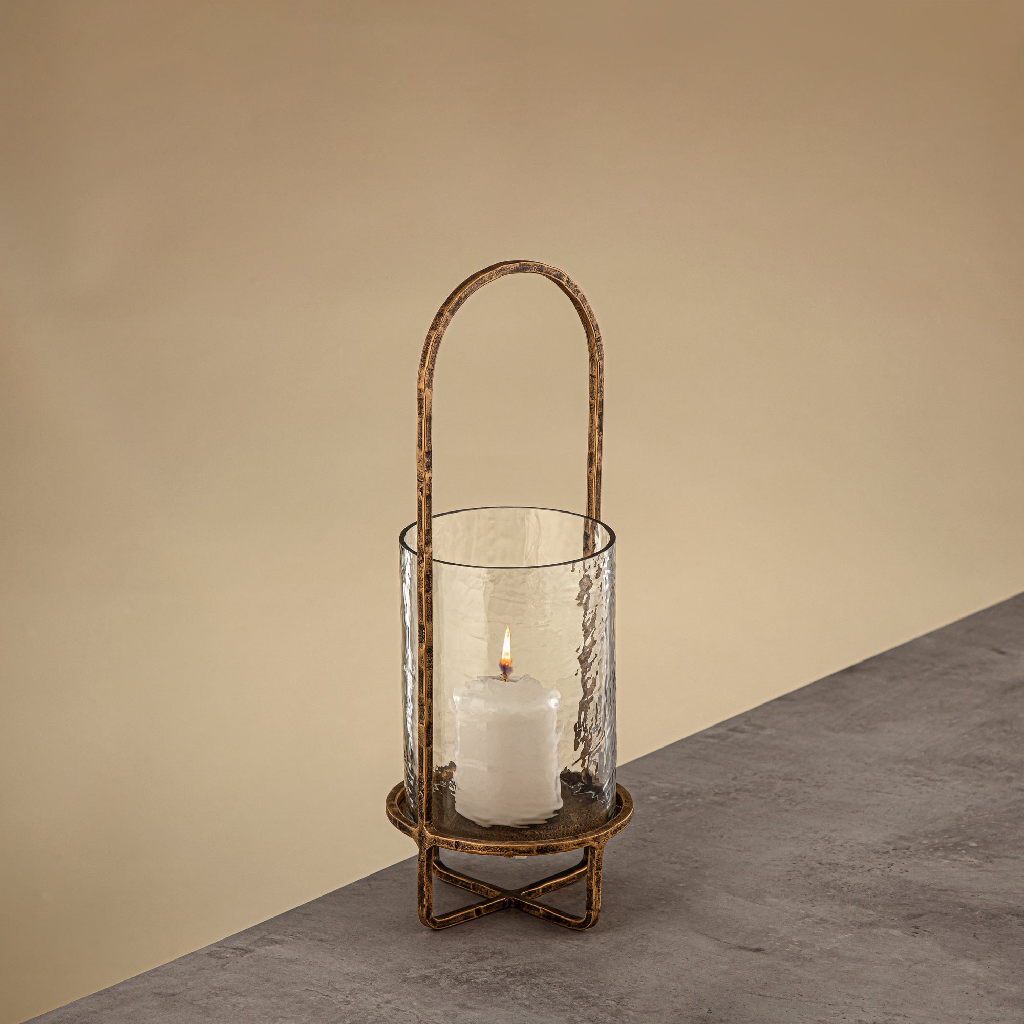 Almarjan Miles Hurricane Lantern Hammered Glass 13.5x13.5x36 CM Antique Gold Stand (GMT2960001)