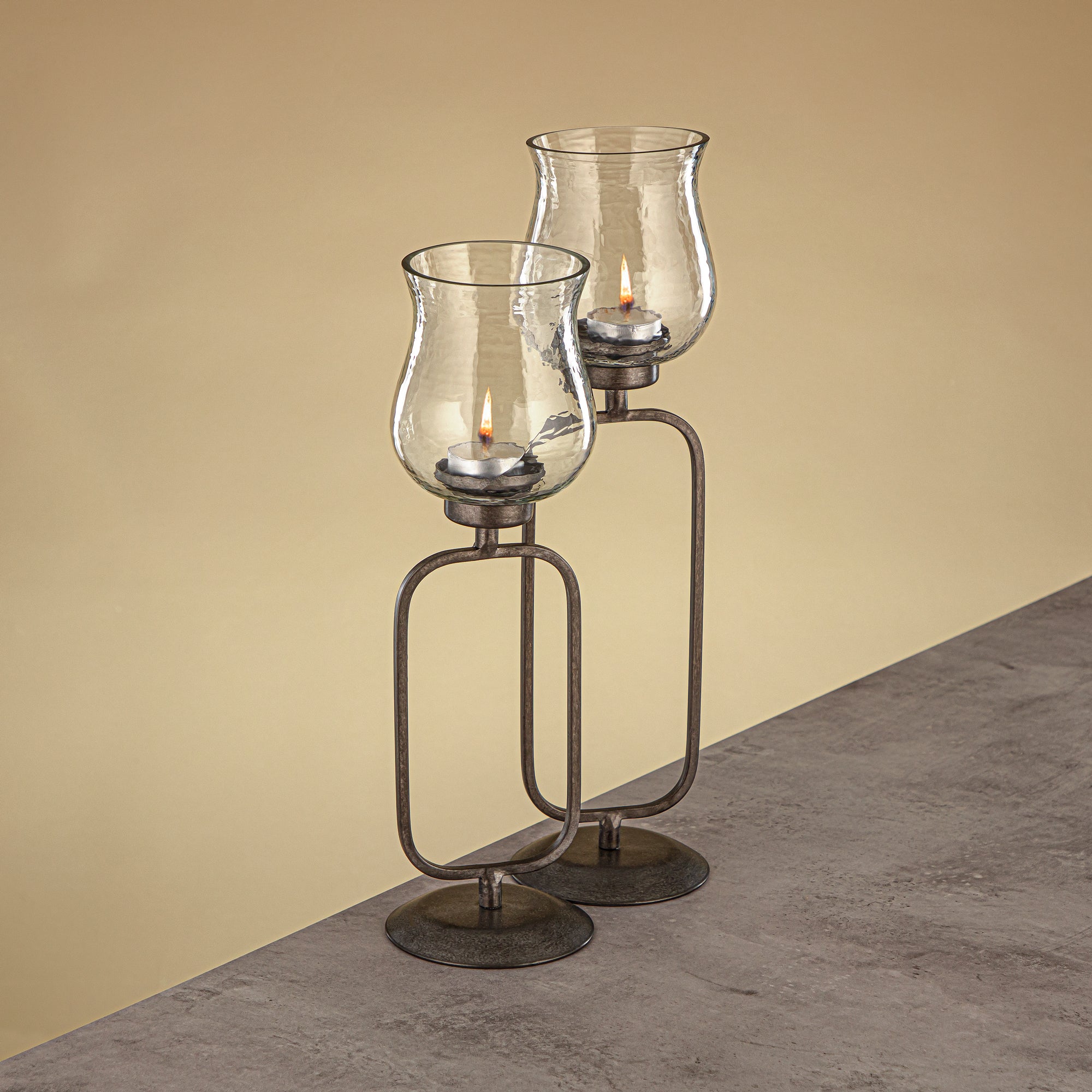 Almarjan Elemental Votive Holder Hammered Clear Glass 11x11x41 CM Vintage Silver Stand (GMT2960016)