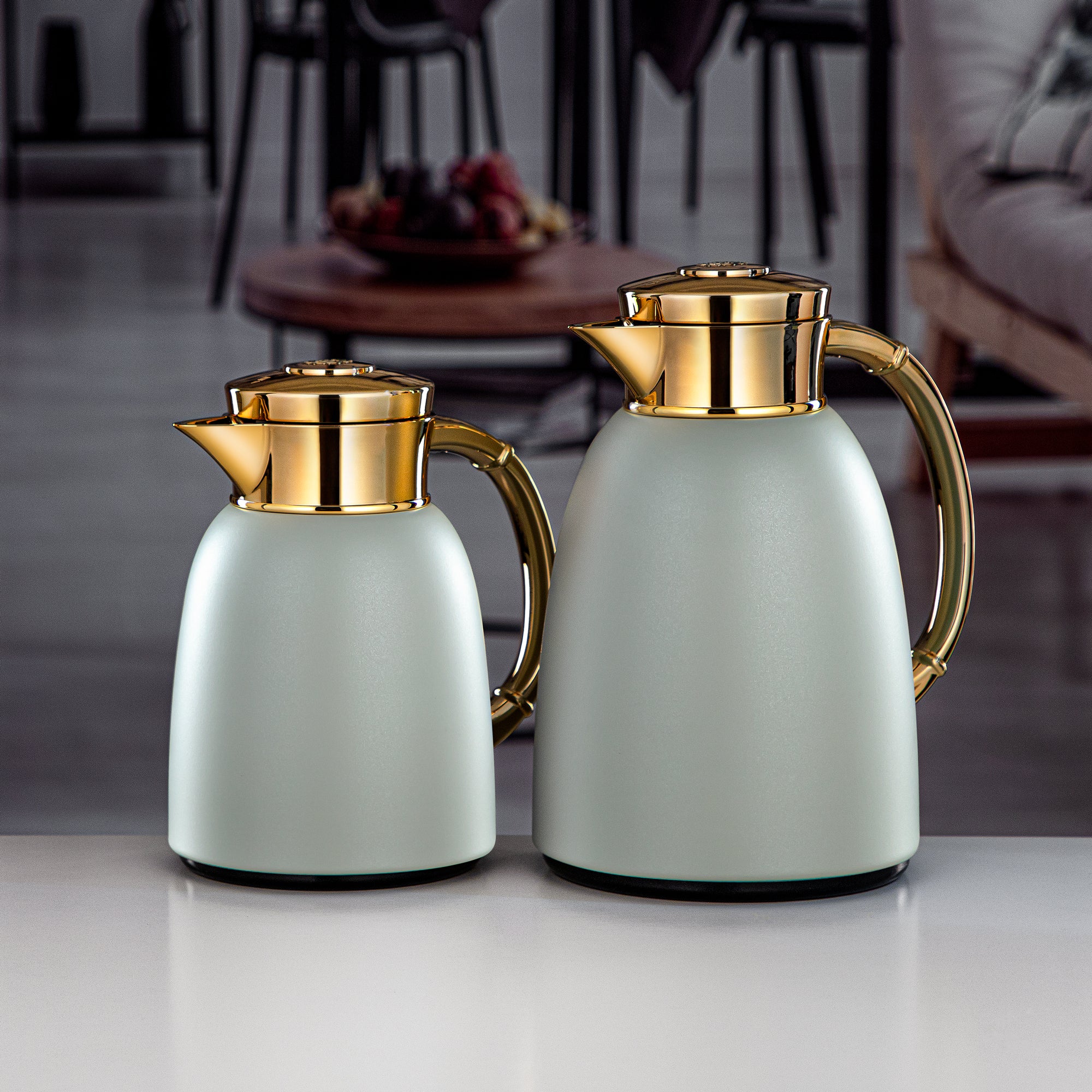 طقم ترامس المرجان Metal Matt Stone Grey & Gold 0.65L + 1L (QVC-0650Q265YZC95+1000Q265YZC95) – تقديم أنيق | رمضان و التجمعات