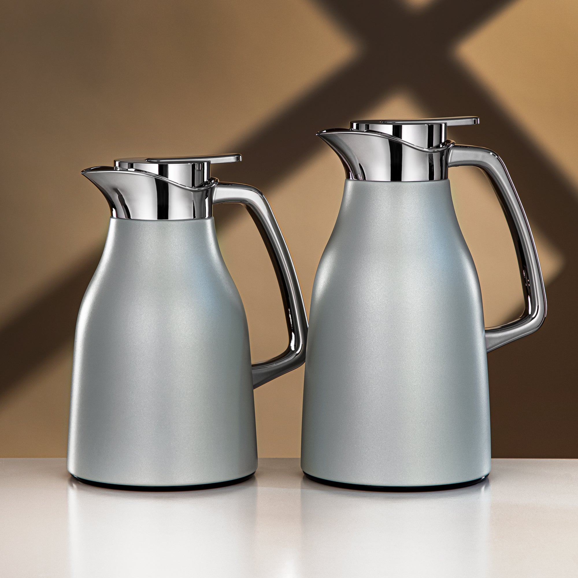 Almarjan Vacuum Flask Set Matt Grey & Silver 0.7L + 1L (RGC-0700Q265YZC+1000Q265YZC) – Elegant Serving | Ramadan & Gatherings