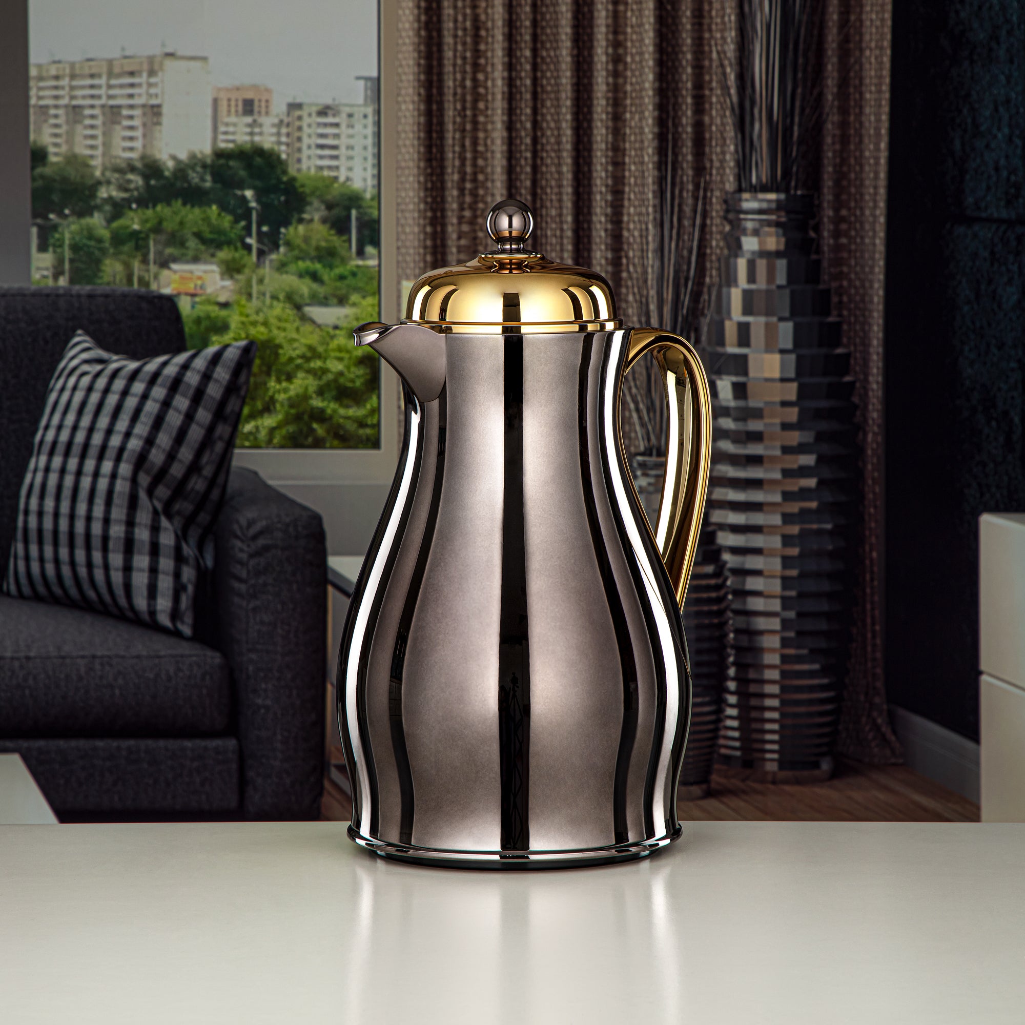 Almarjan Vacuum Flask Metal Body with Glass Liner 1L Nickel Black & Gold (RPA-100-NBKG) – Everyday Elegance Collection