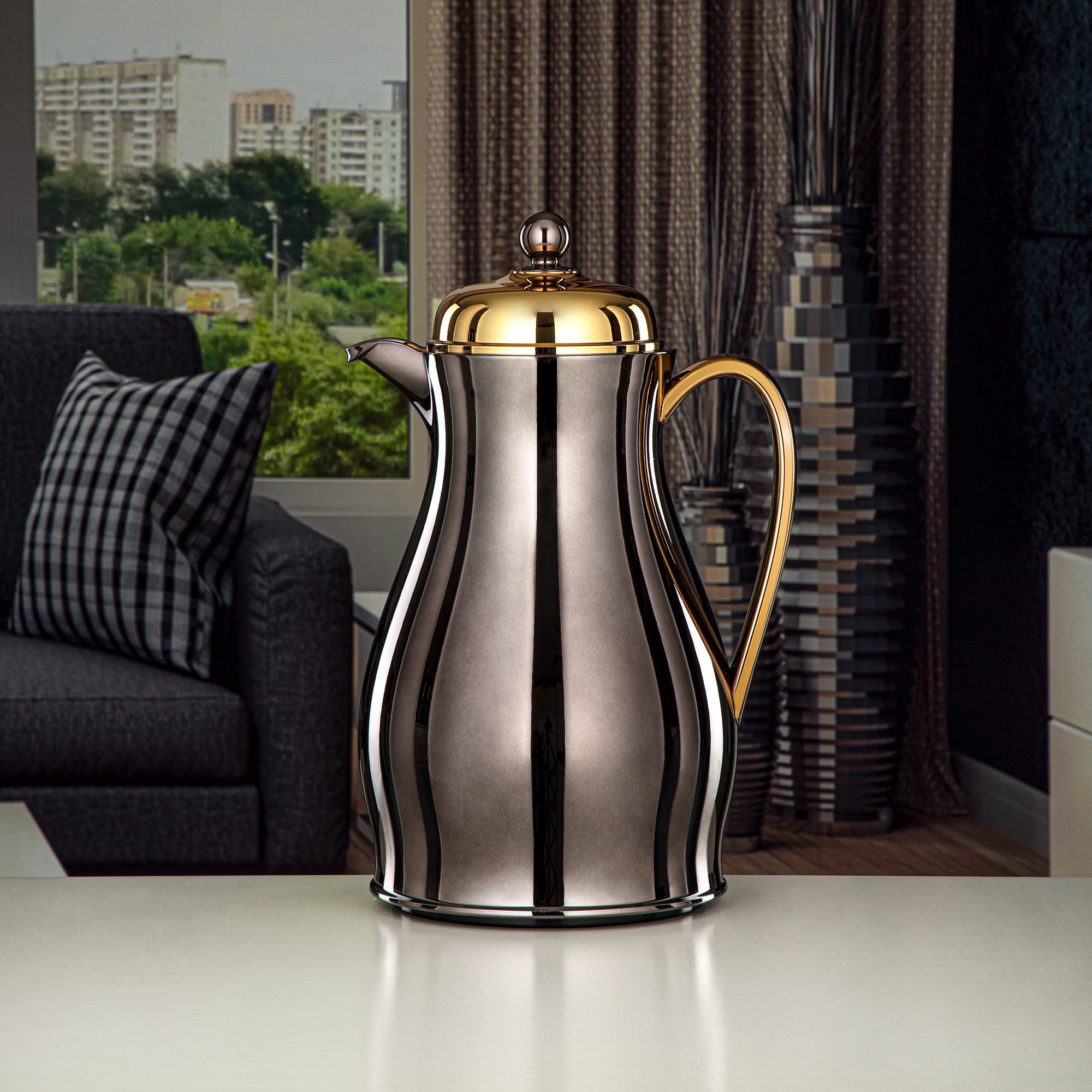 Almarjan Vacuum Flask Metal Body with Glass Liner 1L Nickel Black & Gold (RPA-100-NBKG) – Everyday Elegance Collection