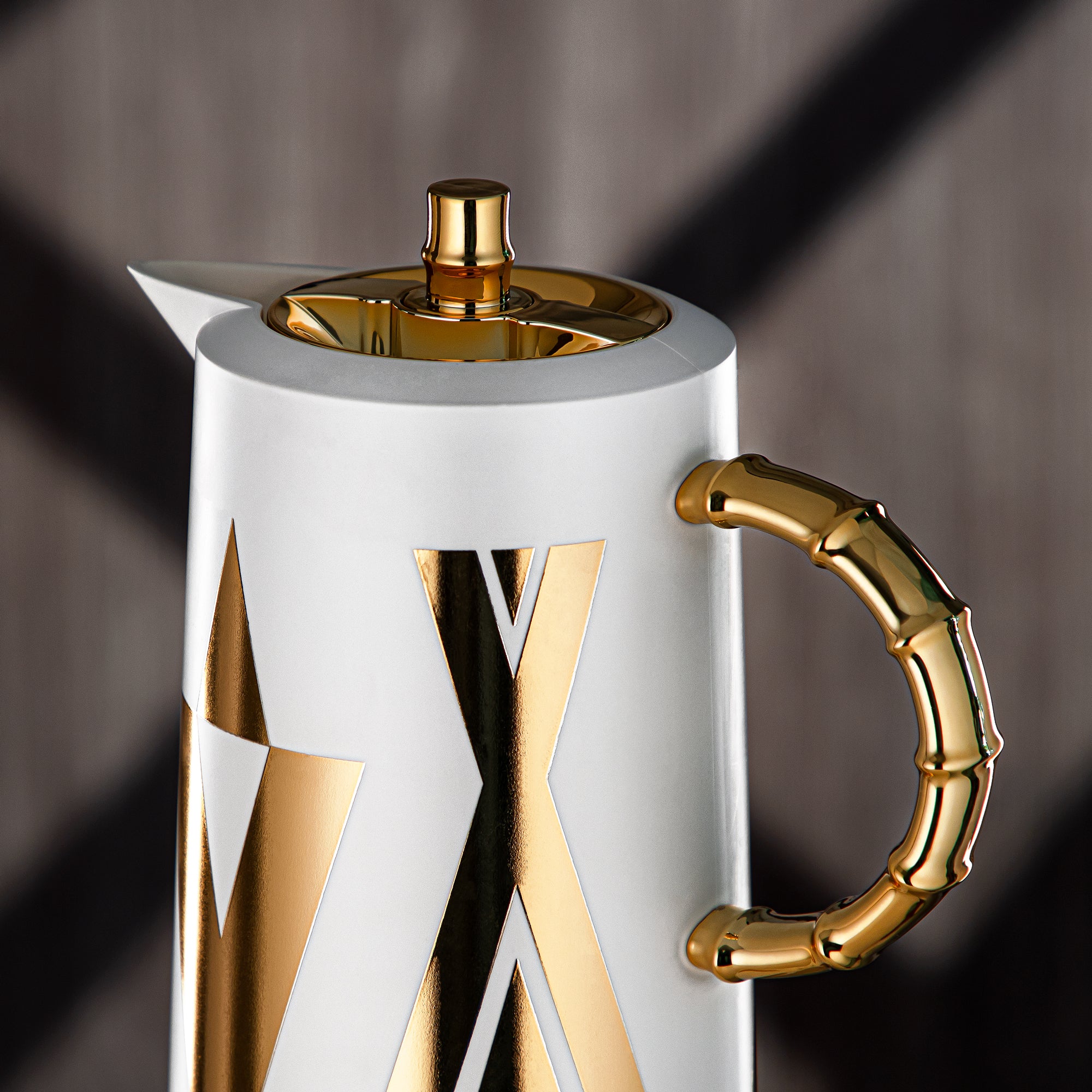 Almarjan Vacuum Flask Set, Push Button, ABS, 0.6L + 1L, White & Gold (SJ28W) - Serving Tea & Coffee