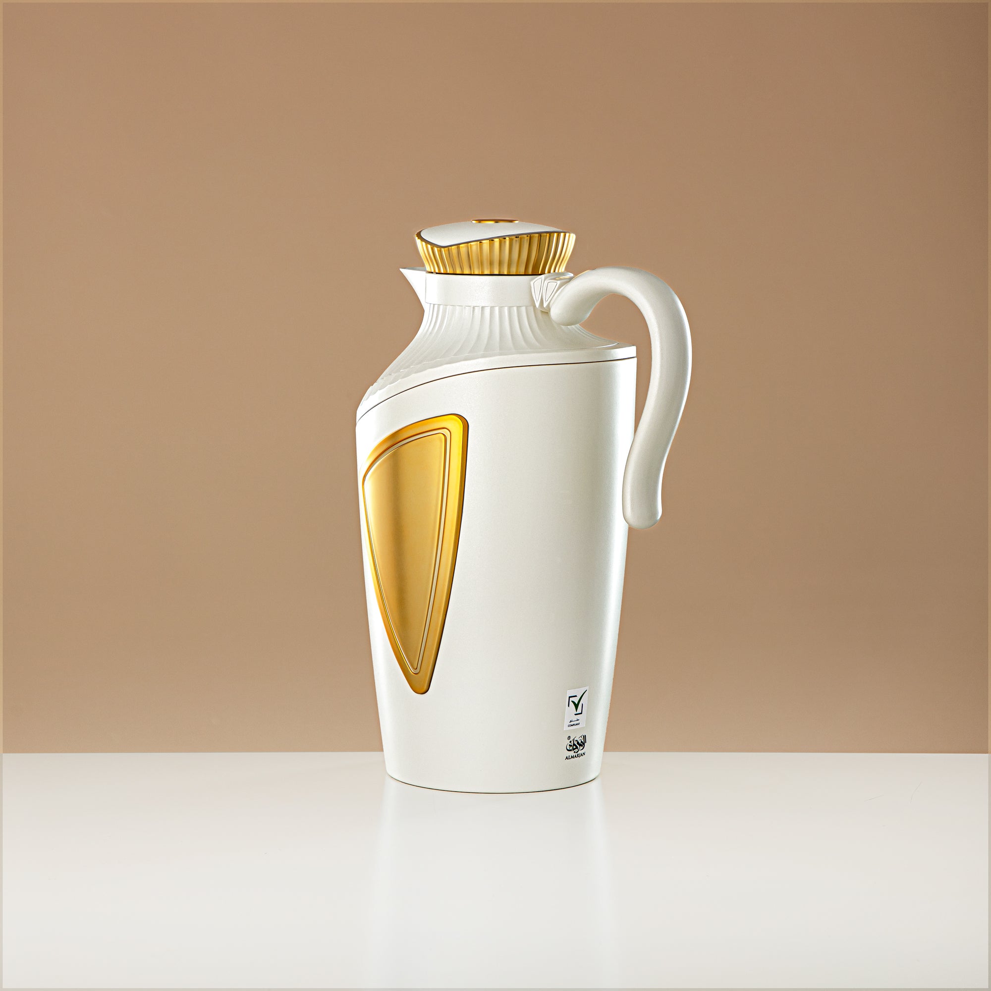 Almarjan 2 Pieces Vacuum Flask Set Matt White & Gold - UWP-0700/1000 Q330YZE22