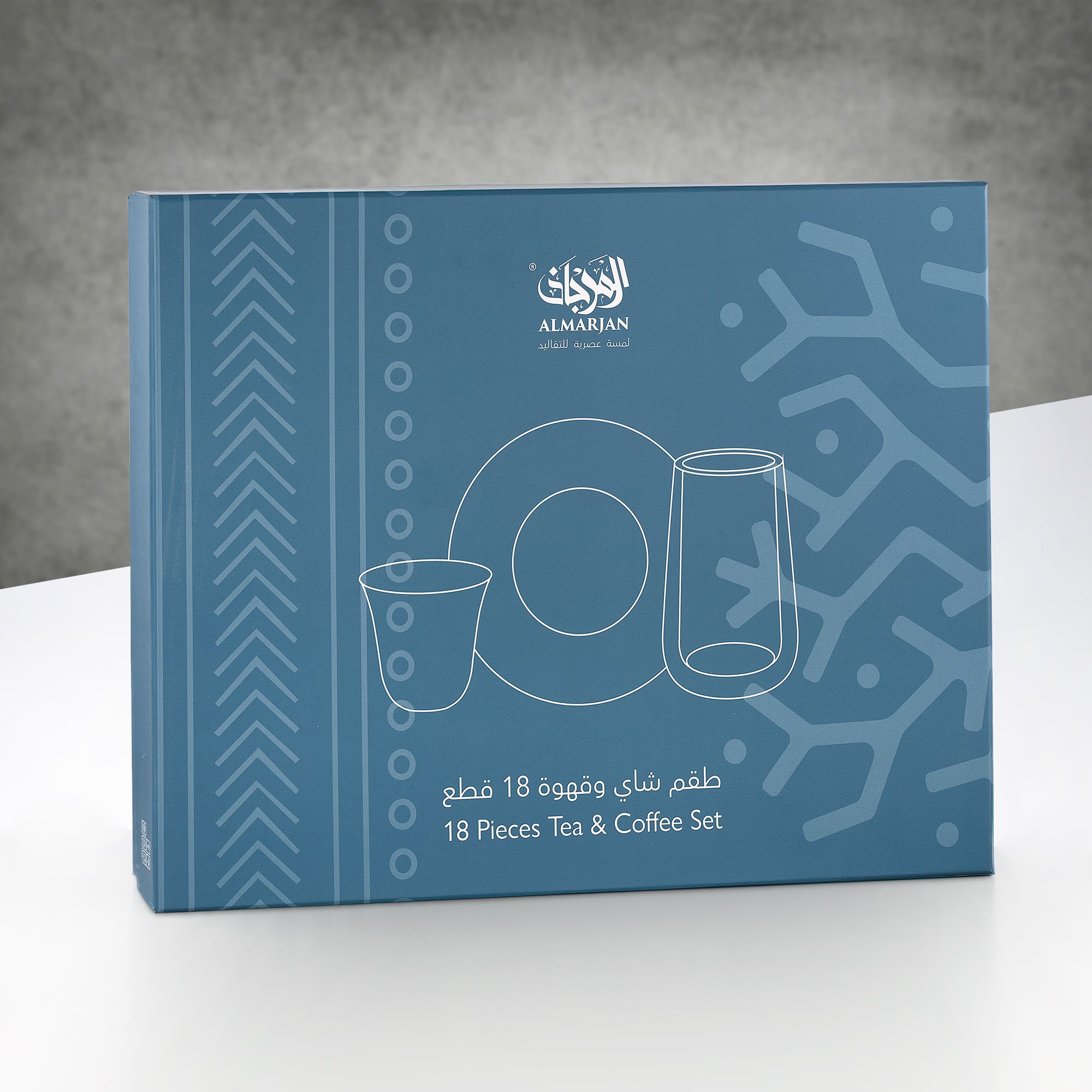 طقم أكواب الشاي والقهوة المرجان، ١٨ قطعة، شفاف بنقشة خطوط بيضاء وصحون تقديم سوداء اللون