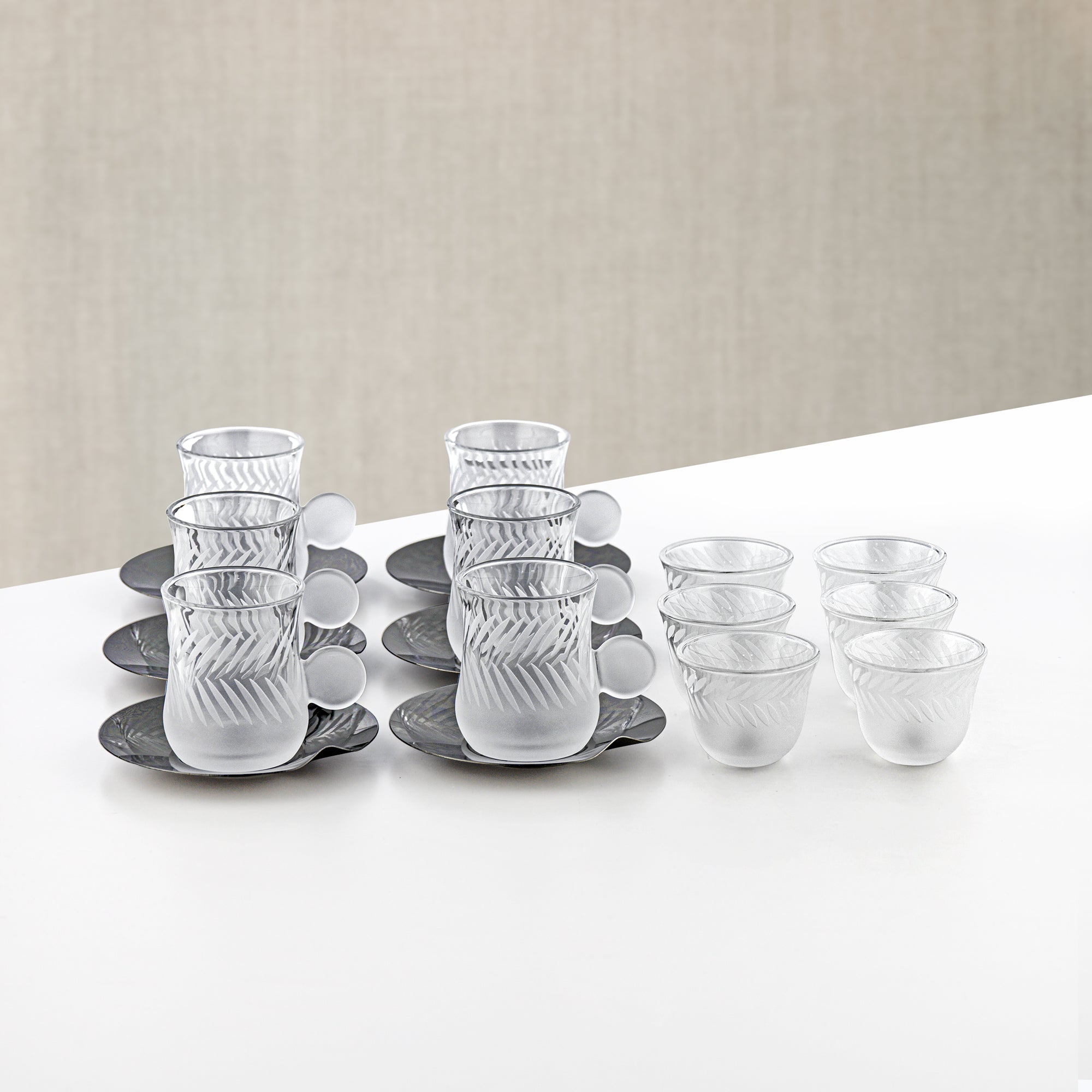 Almarjan Vacuum Flask & Tea Set 20 Pieces Gun Black