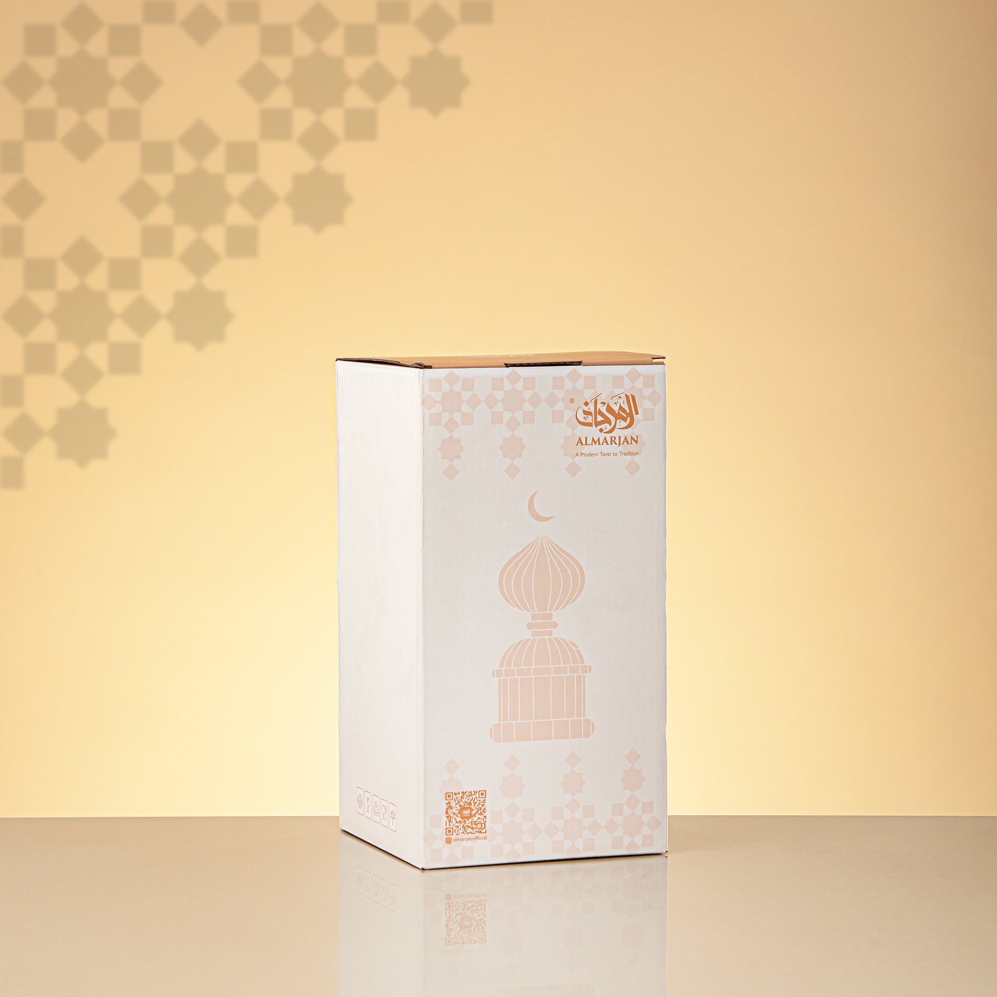 المرجان مئذنة زينة طاولة 22cm × 10cm أخضر شفاف مع خطوط فضية وهلال – Noor Al Layali