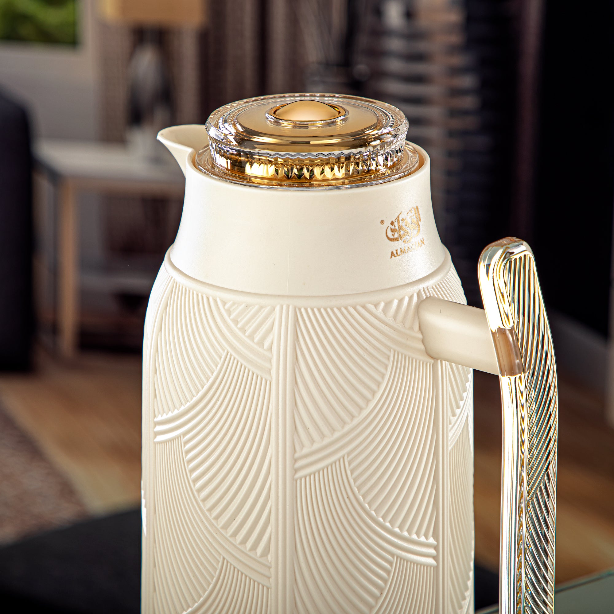 Almarjan 1 Liter Vacuum Flask Ivory & Gold - GT113-100 IV/G