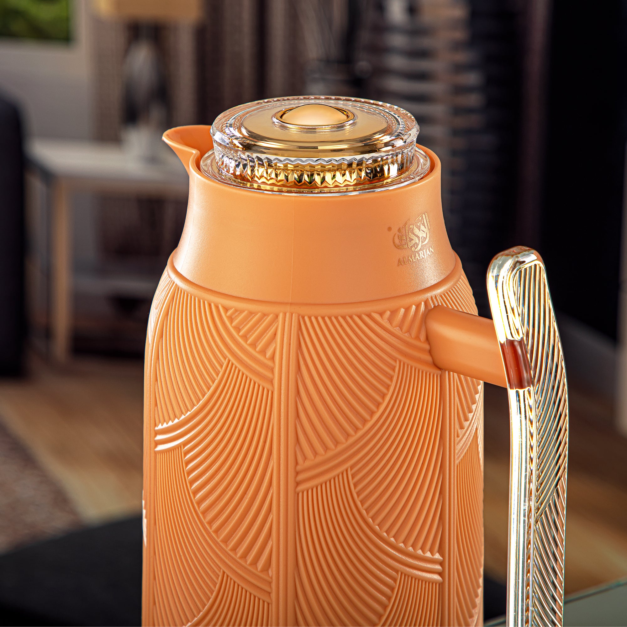 Almarjan 1 Liter Vacuum Flask Peach & Gold - GT113-100 NAP/G