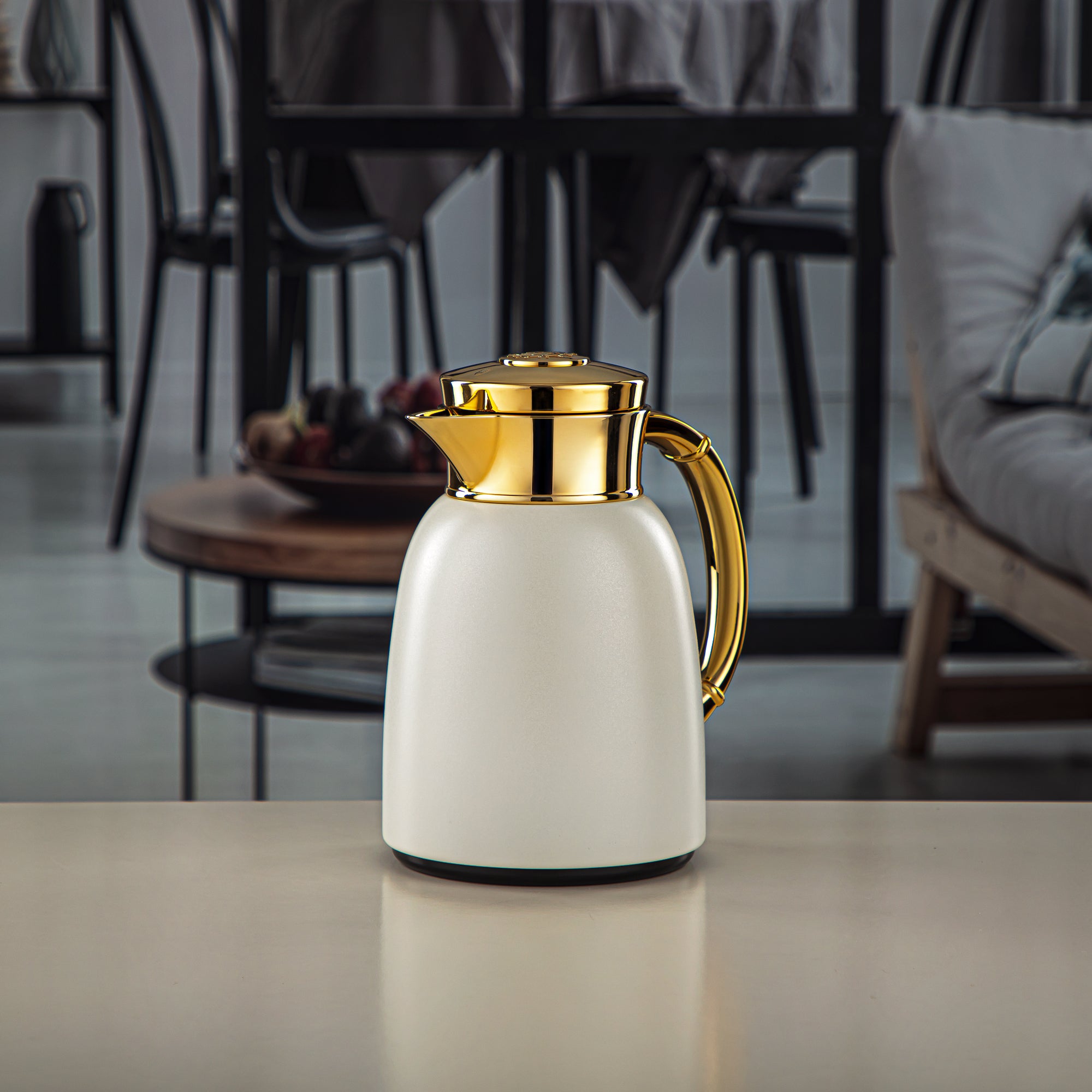 Almarjan 0.65 Liter Vacuum Flask Pearl White & Gold - QVC-0650Q330YZC95