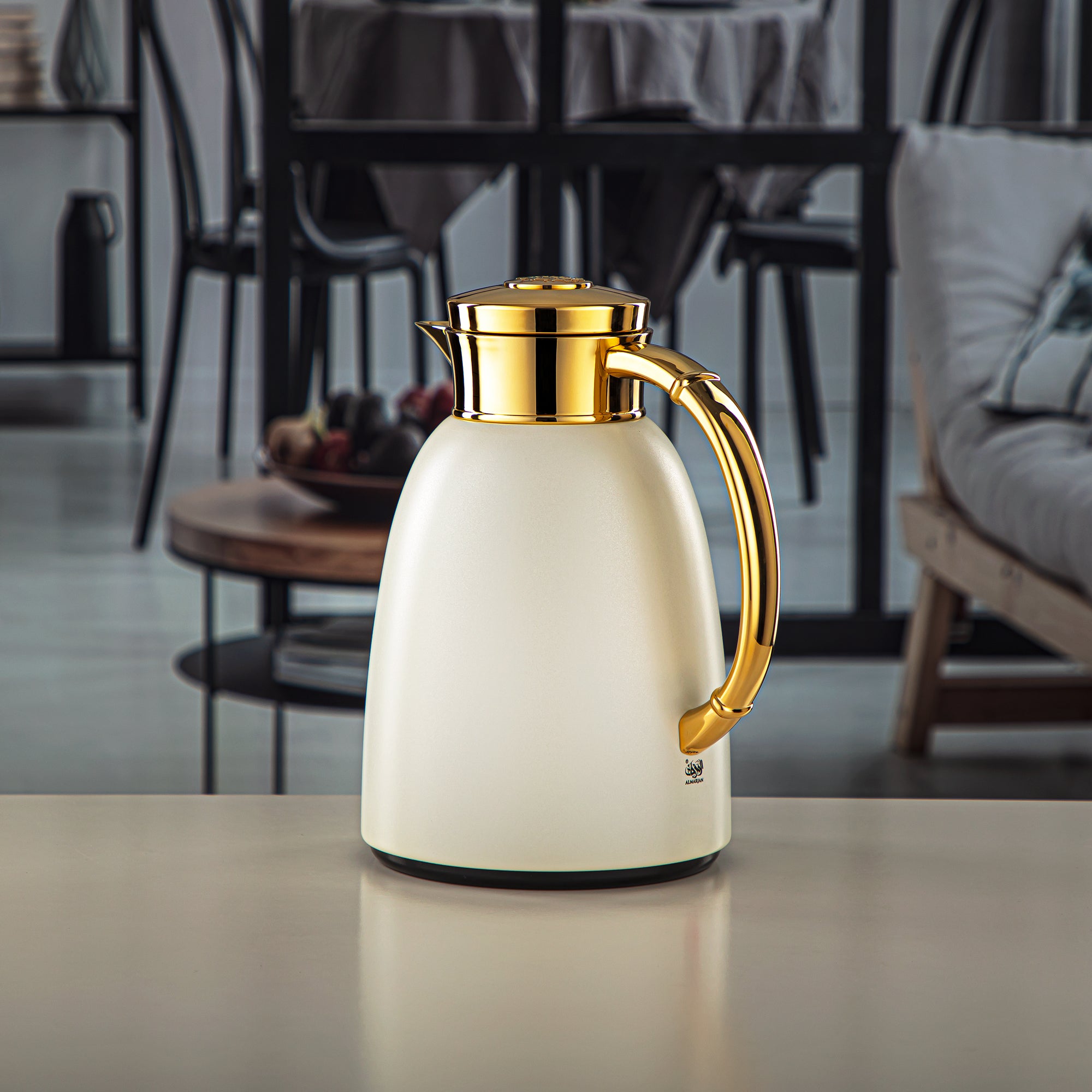 Almarjan 1 Liter Vacuum Flask Pearl White & Gold - QVC-1000Q330YZC95