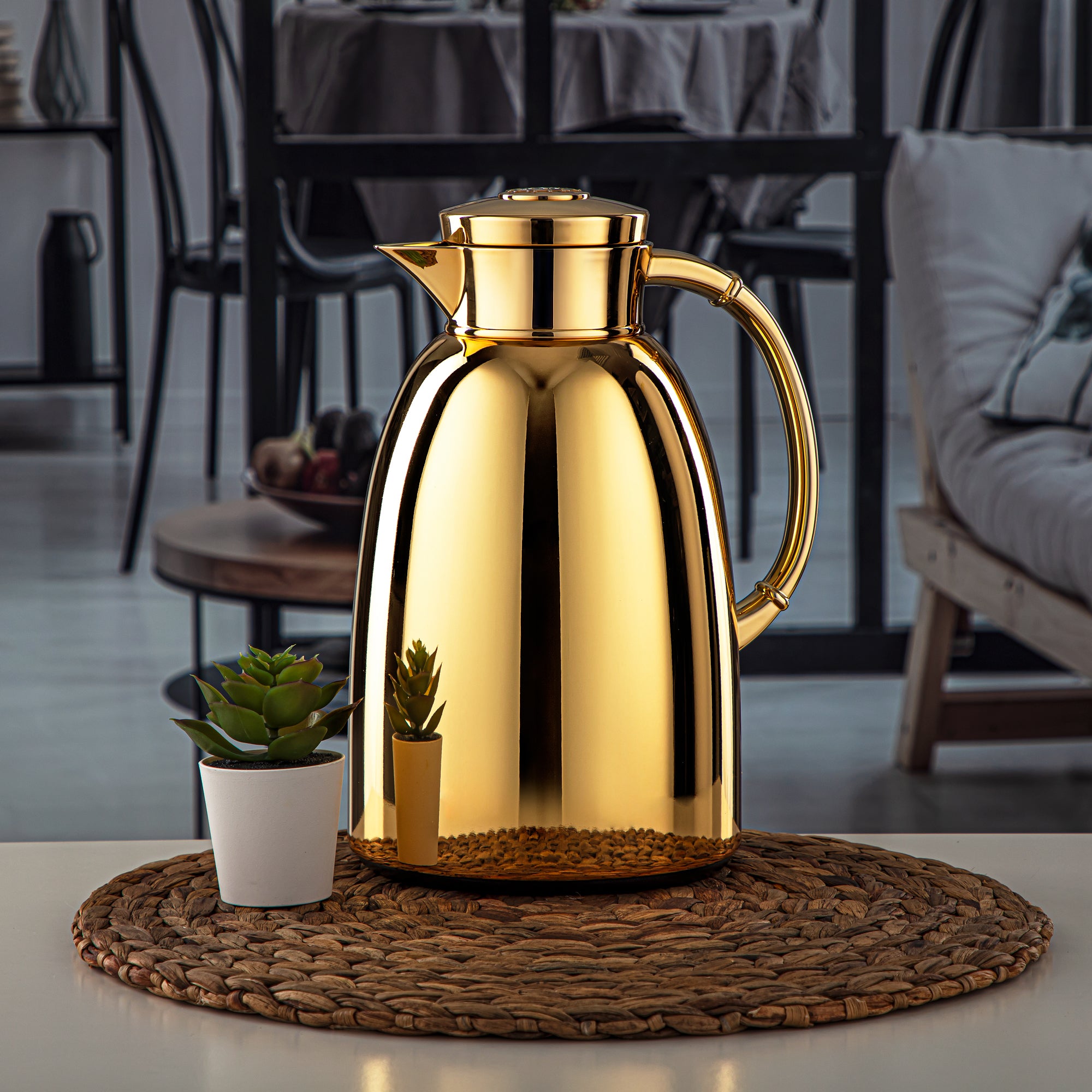 Almarjan 1.6 Liter Vacuum Flask Gold - QVC-1600C95