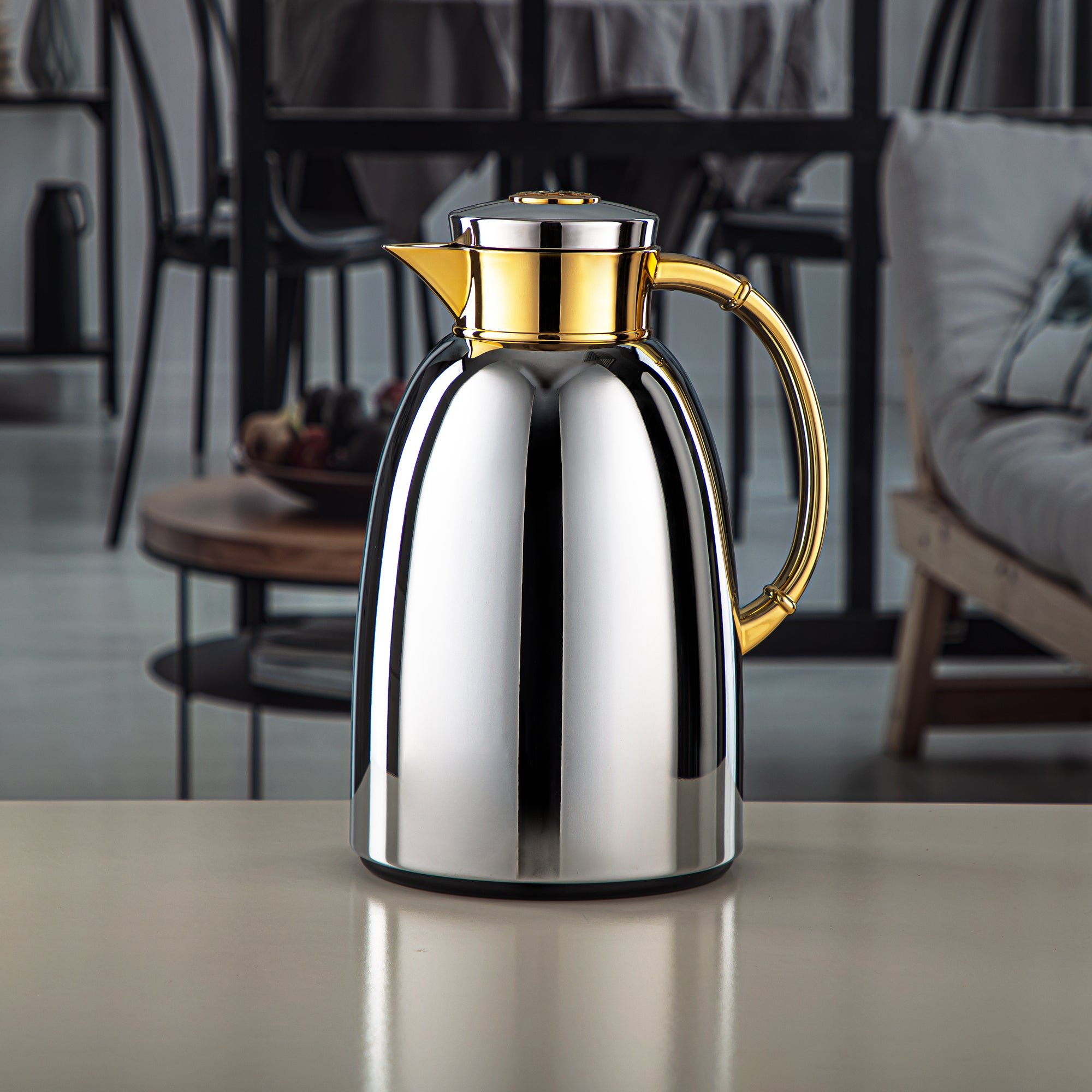 Almarjan 1.6 Liter Vacuum Flask Silver & Gold - QVC-1600CC95