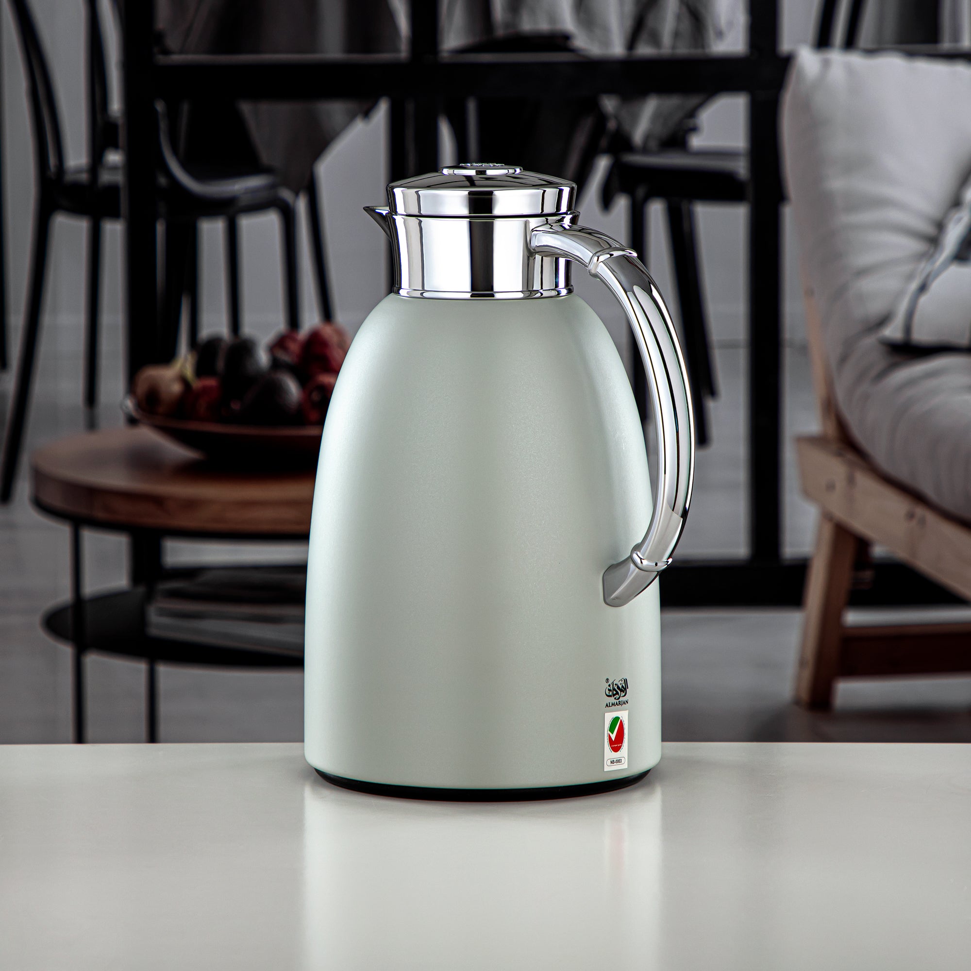 ترمس المرجان سعة 1.6 لتر (QVC-1600Q265YZC) - زر ضغط، رمادي حجري وفضي | أدوات تقديم عصرية