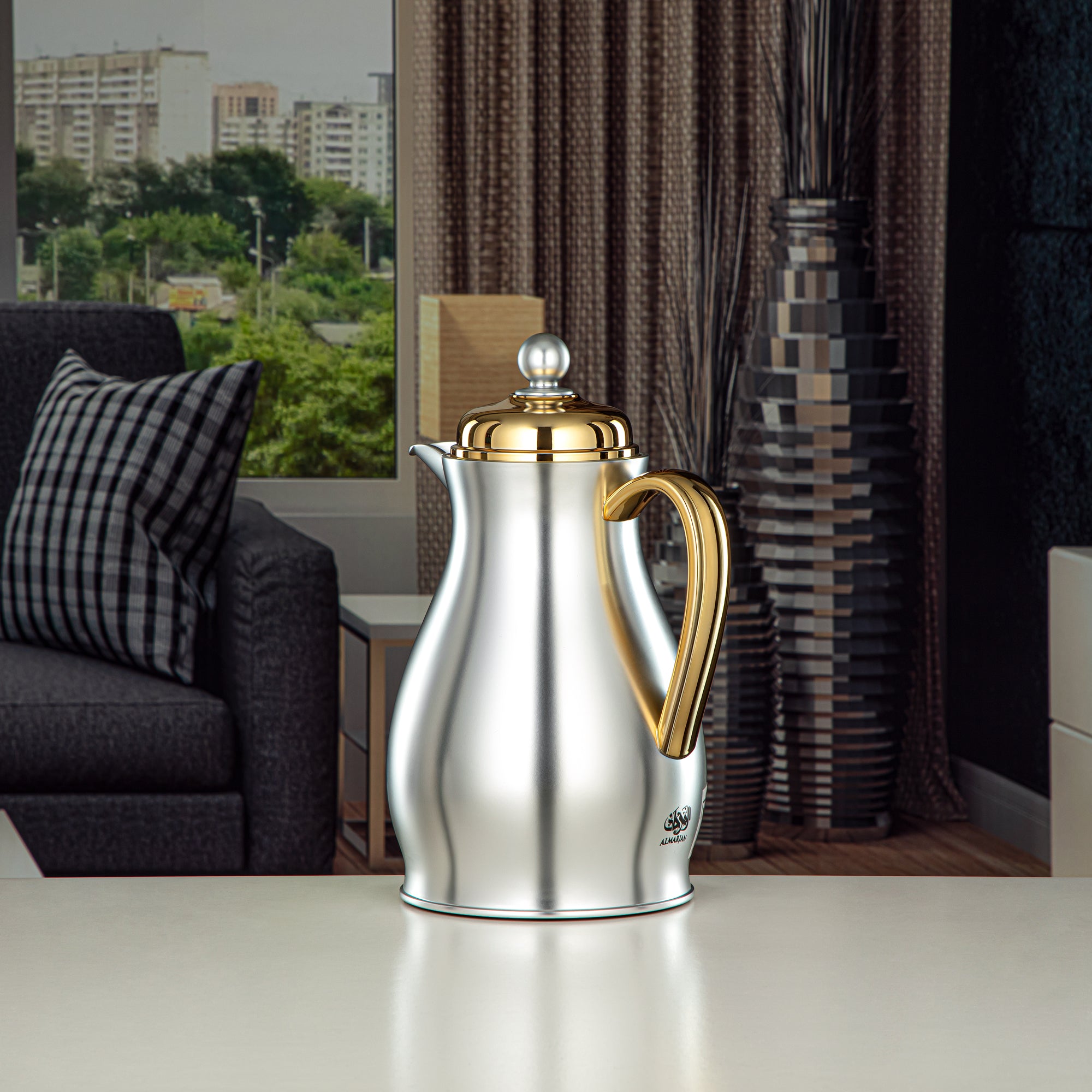Almarjan Vacuum Flask Metal Body with Glass Liner 0.5L Matt Silver & Gold (RPA-050-MSG) – Everyday Elegance Collection