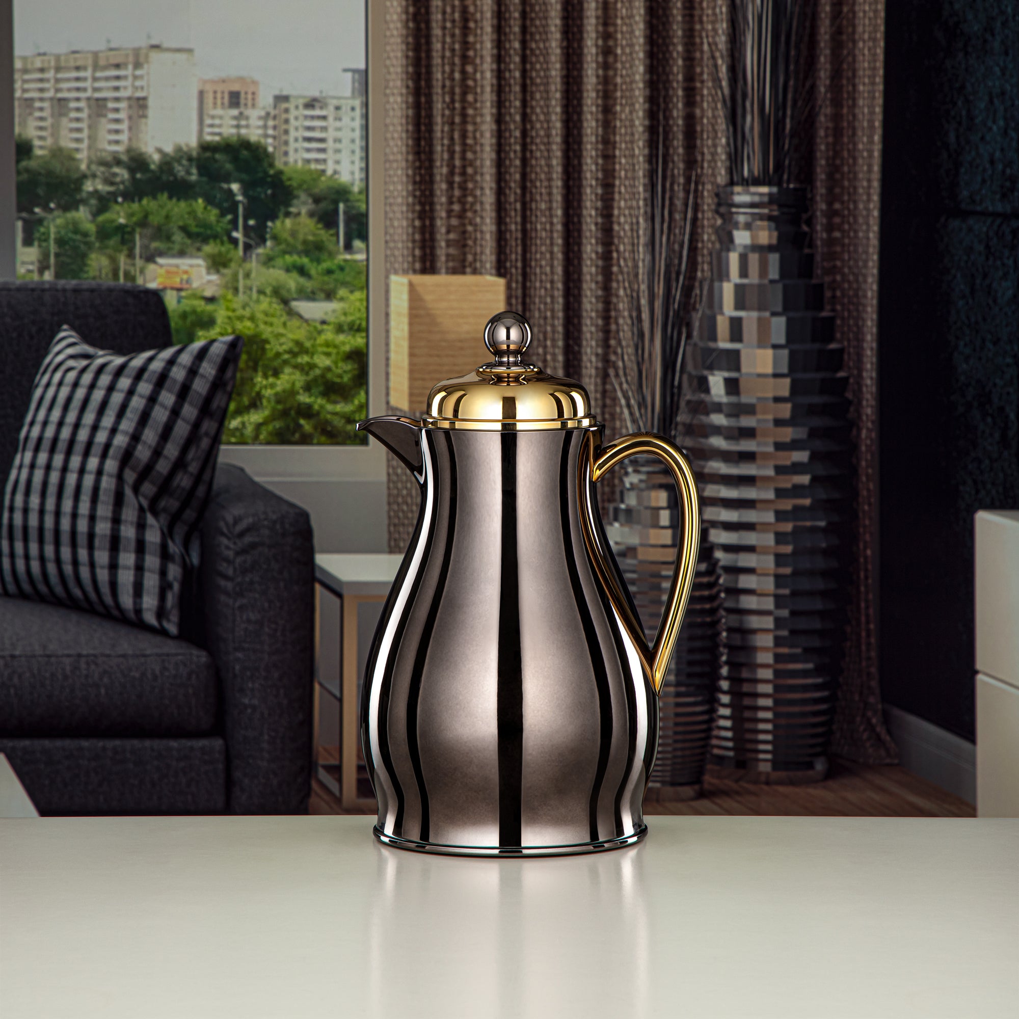Almarjan Vacuum Flask Metal Body with Glass Liner 0.5L Nickel Black & Gold (RPA-050-NBKG) – Everyday Elegance Collection