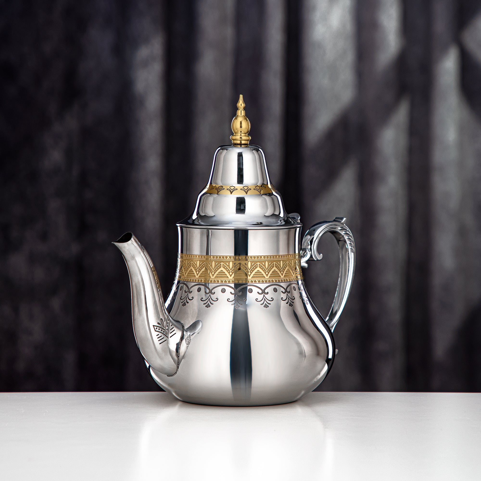 Almarjan Teapot Stainless Steel, Silver & Gold, 1.5L (STS0013168) Sahara Collection