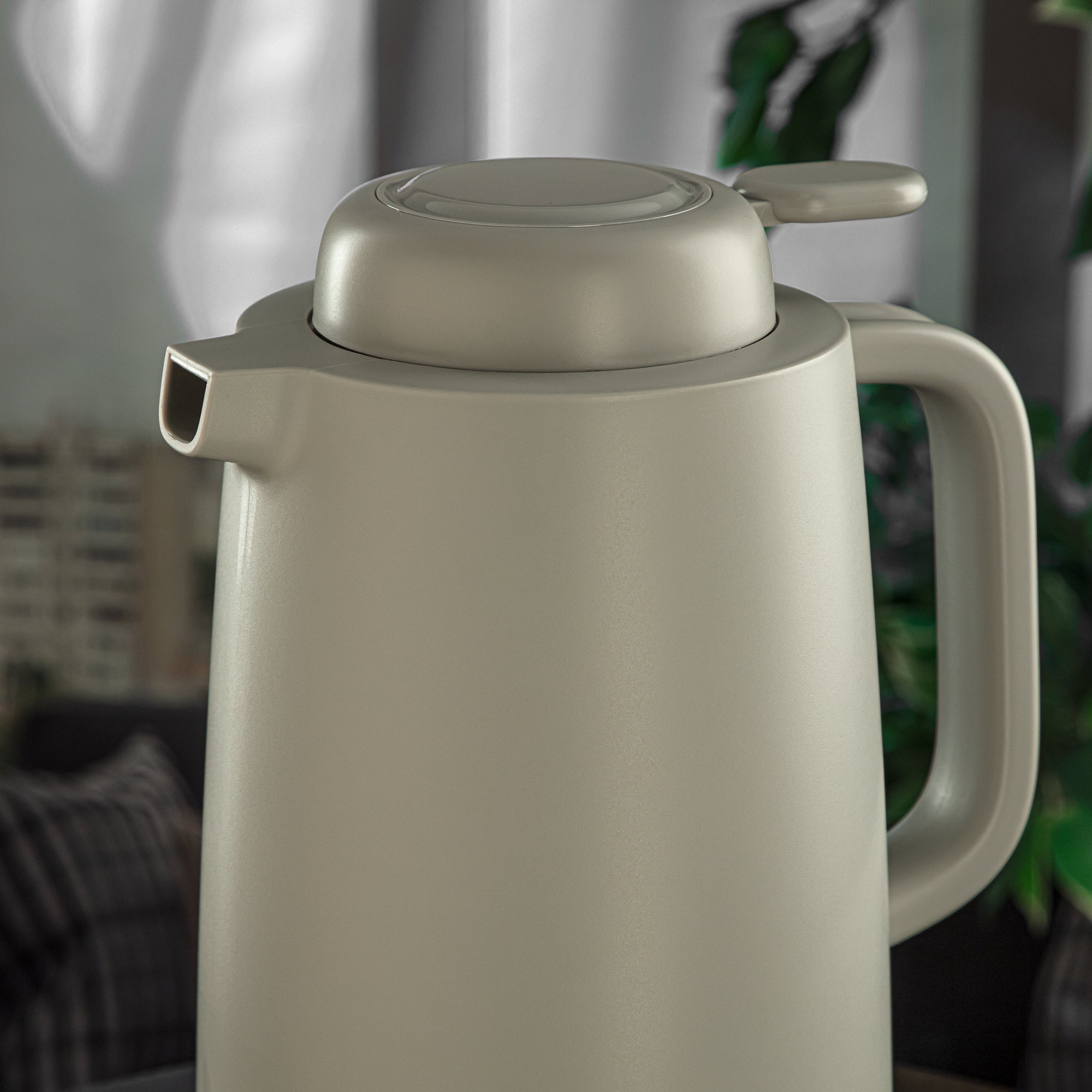 Almarjan 1.5 Liter Vacuum Flask Matt Soft Grey - UKM22-150 MSG