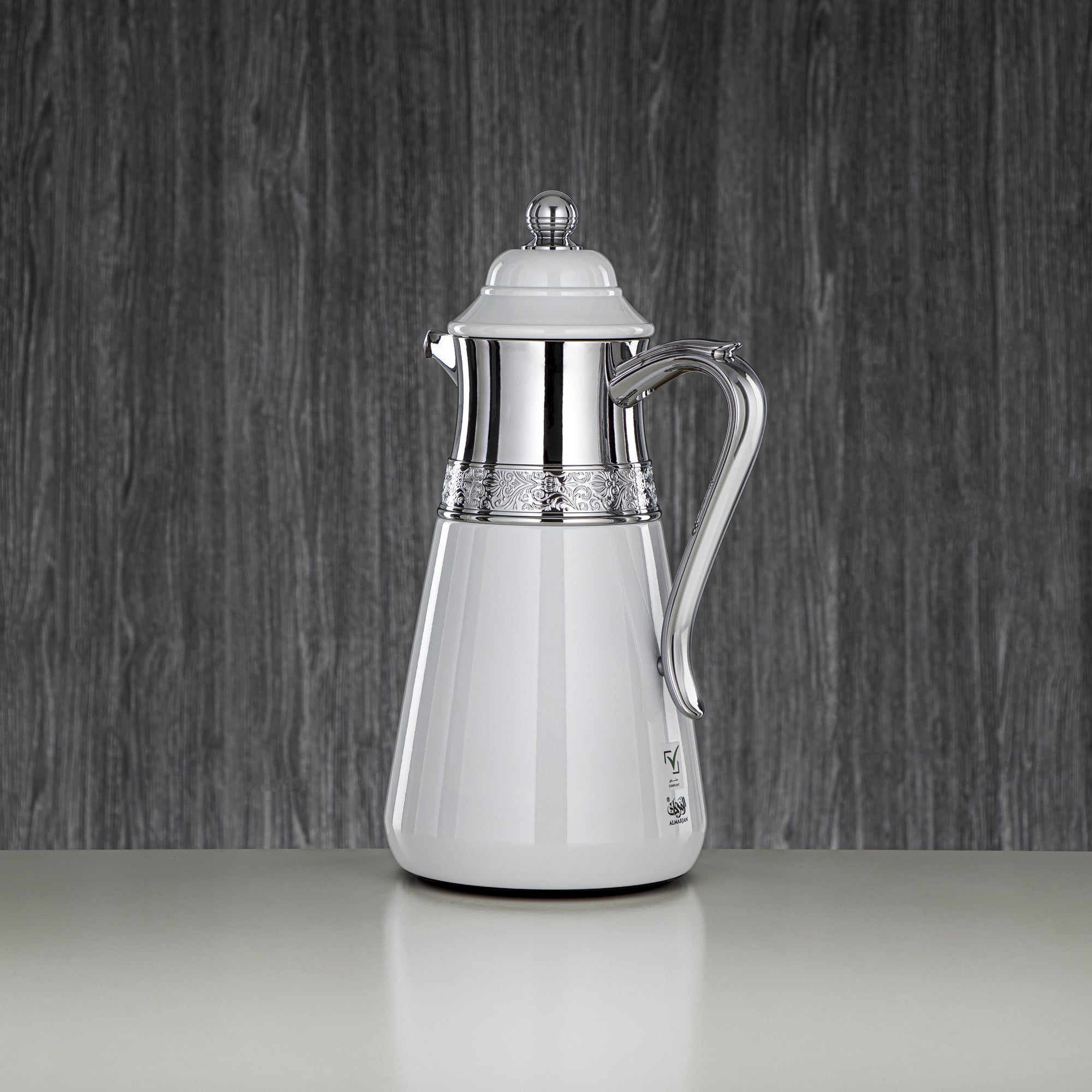 Almarjan Vacuum Flask Set, 0.7L + 1L, White & Silver (UMC-A0700/B1000 Q1ZC) - Classic & Elegant