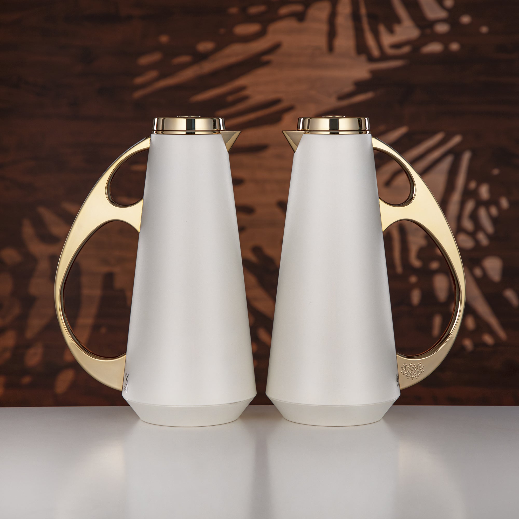 Almarjan Vacuum Flask Set, ABS, 1L + 1L, White & Gold (UPP-1000/1000 WHIG) - Modern Serving