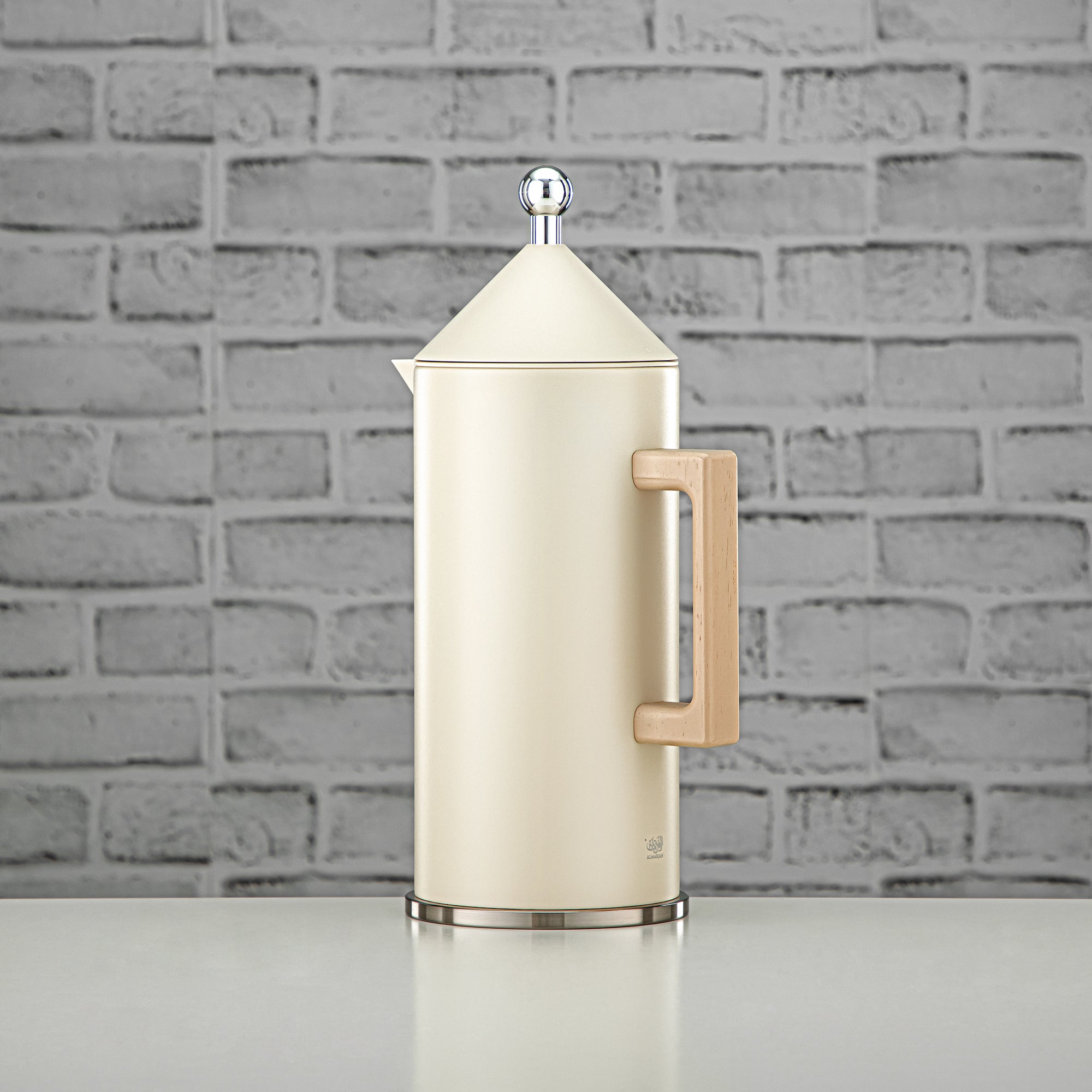 طقم ترامس المرجان زر ضغط 0.6 لتر + 1 لتر رمل وفضة (VAF2950005) - مجموعة طقم ترامس حديثة